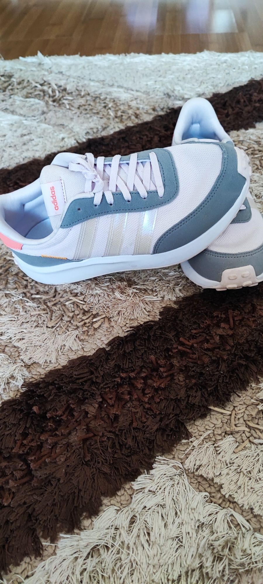 Оригинални маратонки Adidas
