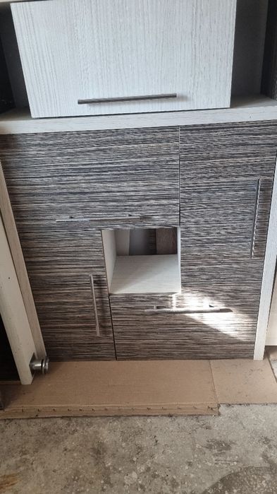 Vand mobila living