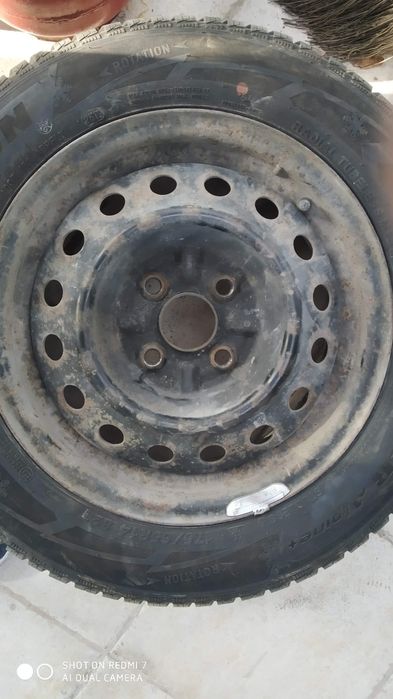 Зимни гуми почети нови