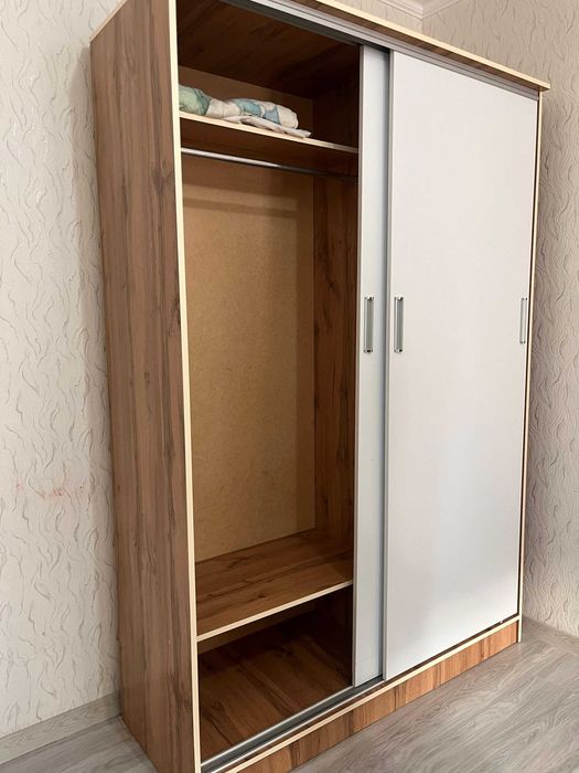 Продаётся шкаф-купе в отличном состоянии!