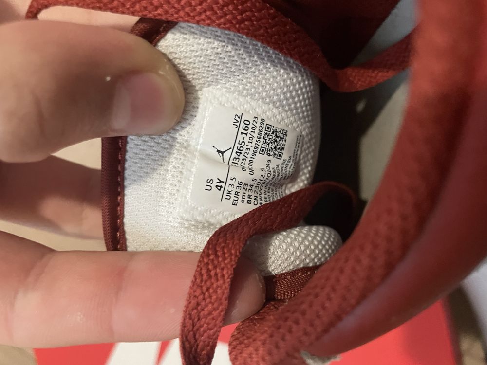 Nike Air Jordan 1 Low SE номер 36