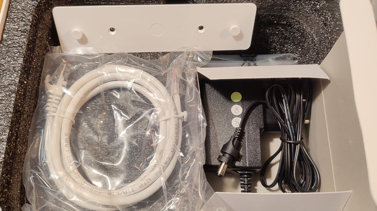 Kit alarma inteligenta wireless LUPUS - XT1 Plus Starter Kit