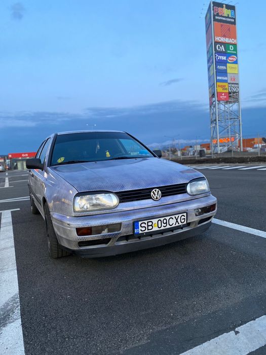 Vand golf 3 culoare mai deosebita