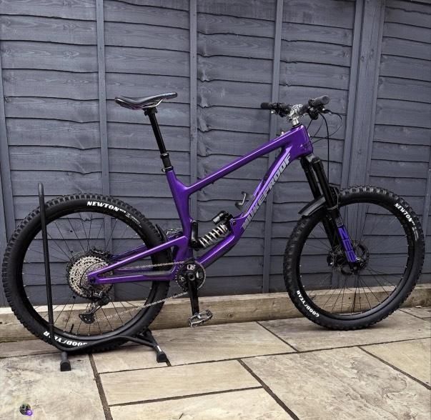Nukeproof Giga 297 Fast Edition