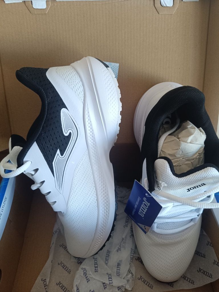 Joma обувки за тичане