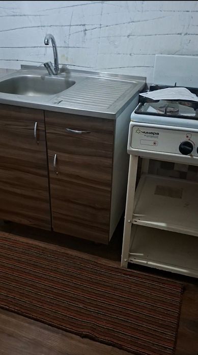 Бетонкадан 100 м.Корасу -6 массивда 1  хоналик квартира сотувда,1 этаж