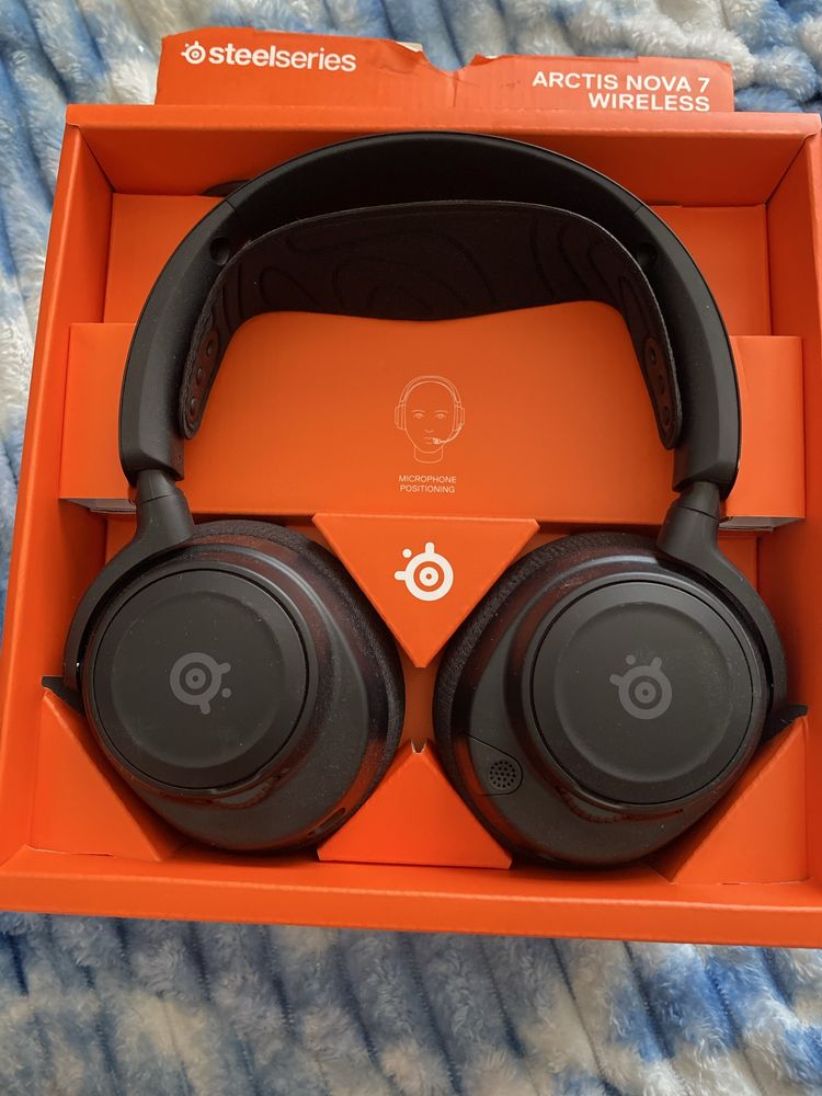 Vand casti arctis nova 7 wireless