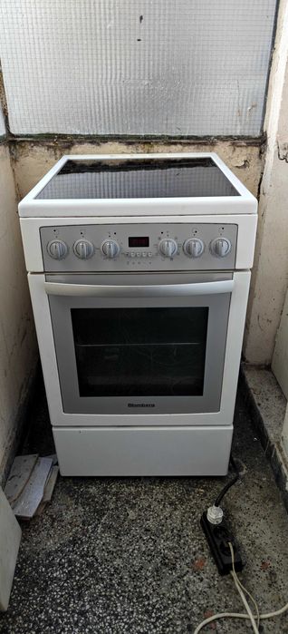 Компактна печка Blomberg