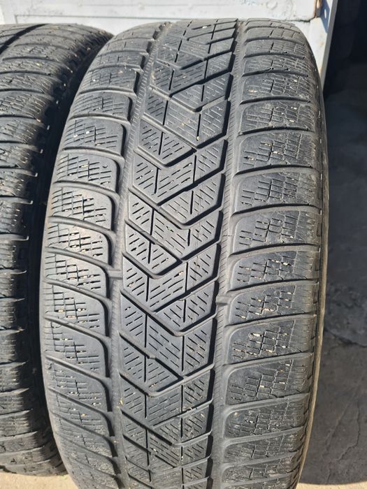4 бр. зимни гуми 255/50/20 Pirelli DOT 4316 4,5/5 mm