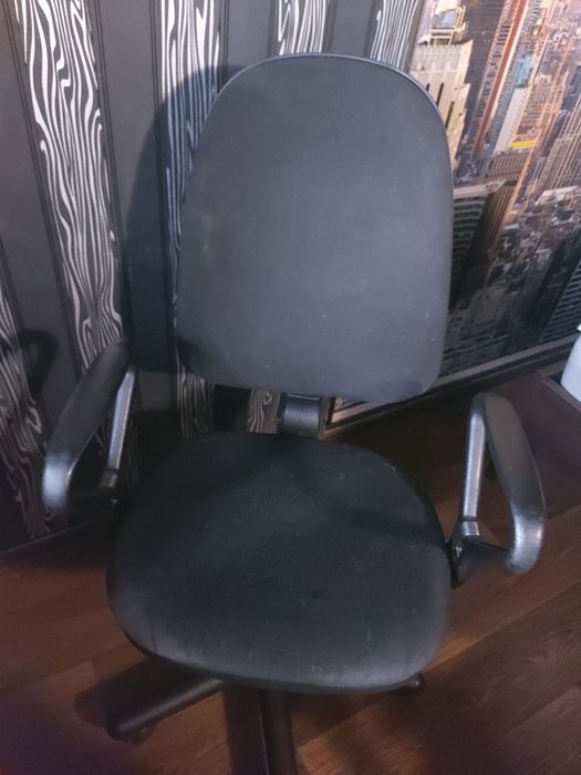 Продам компьютерное кресло