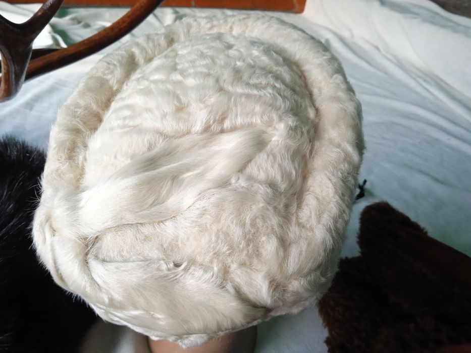 Шапка  Уникальная НОВАЯ Винтаж Белый Каракуль , Морской Котик ,Норка