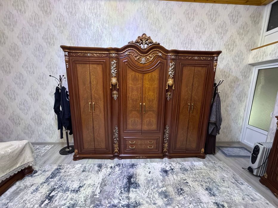 спальный гарнитур Дубайский в идеальном состоянии