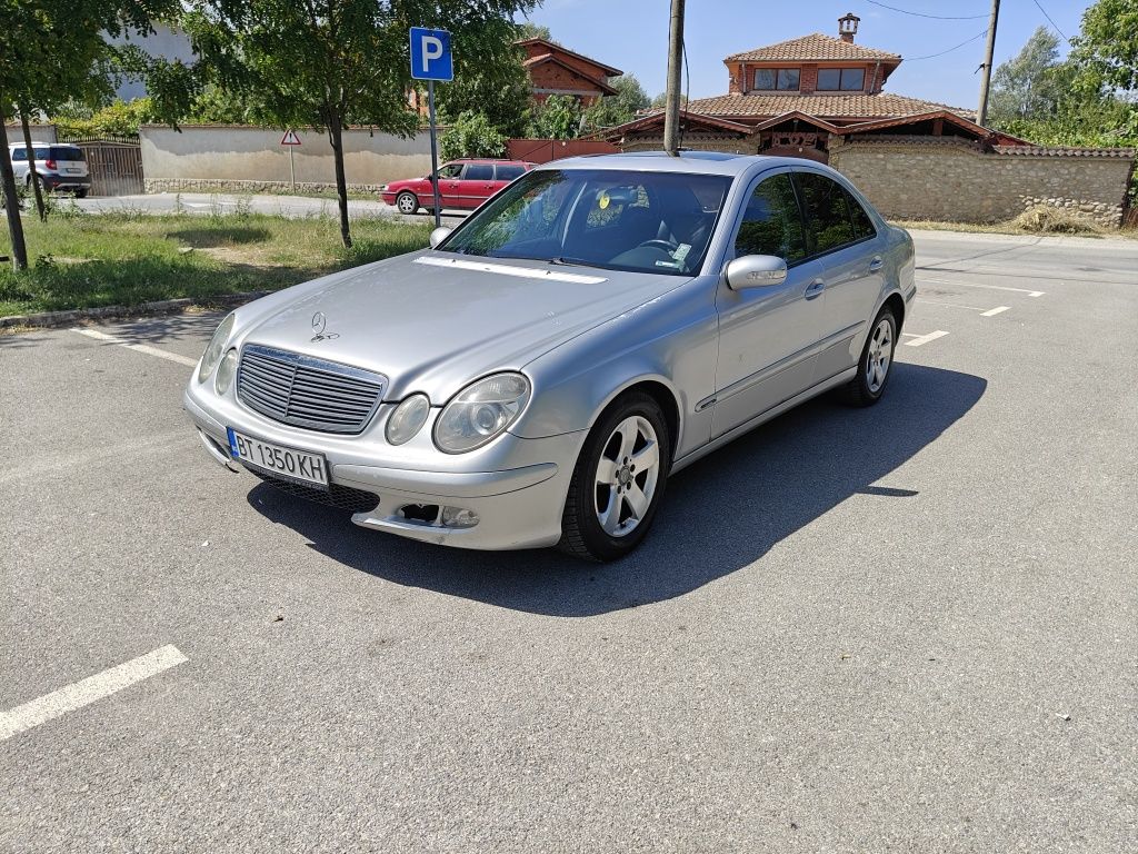 Мерцедес Е200 w211