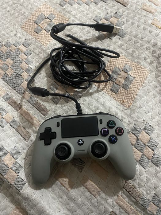 PS4 Джойстик Nacon