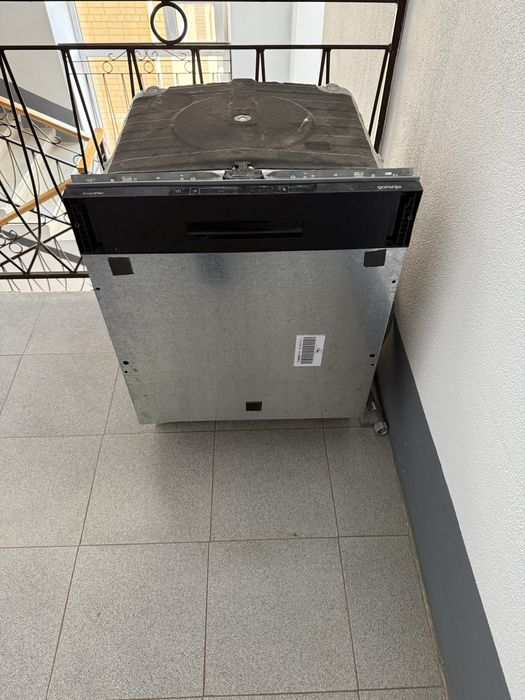 Продам бу посудомоечную машинку