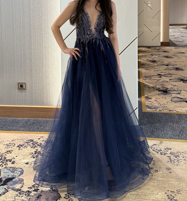 Бална рокля в синьо