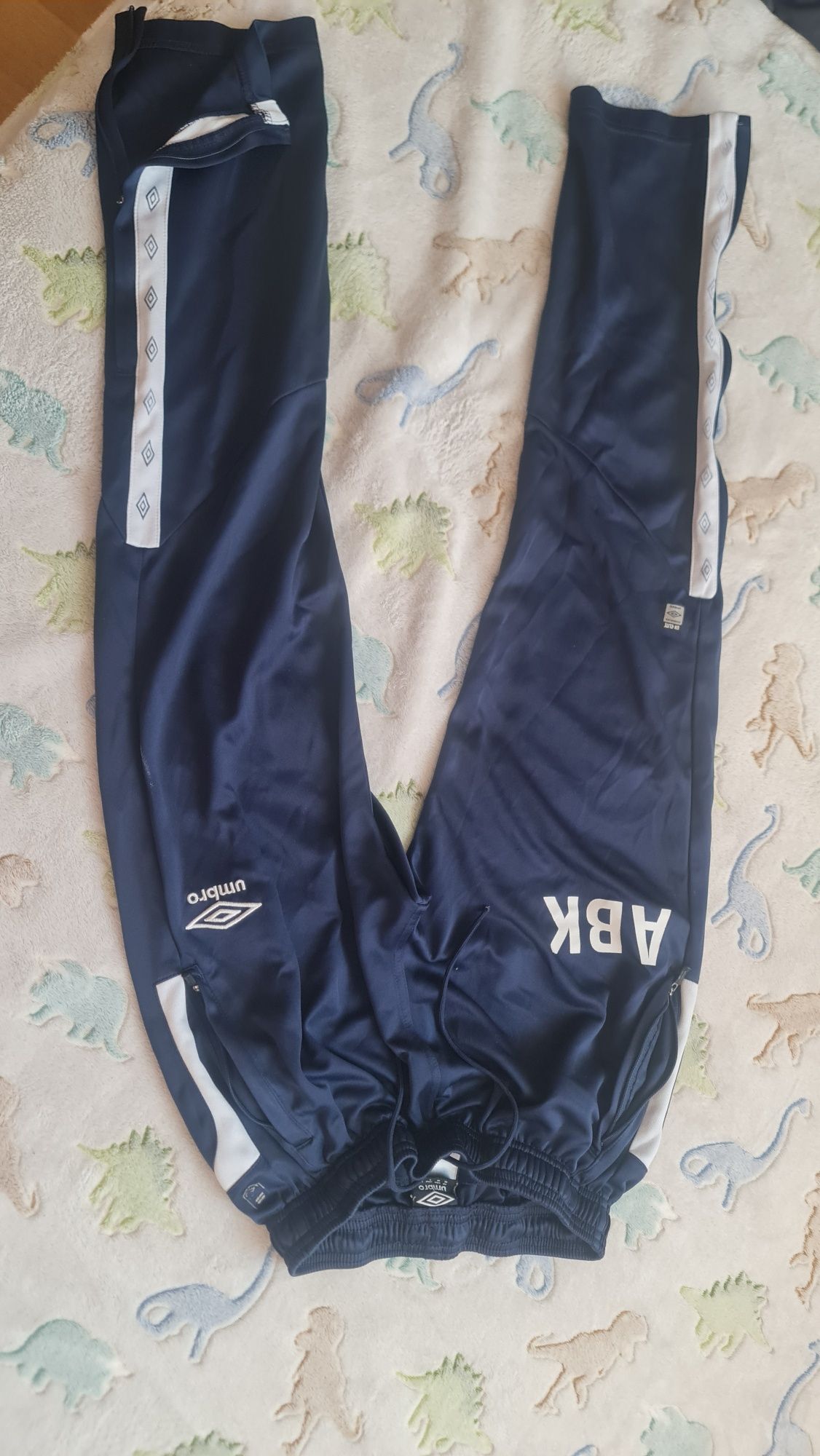 Футболно долнище анцунг umbro