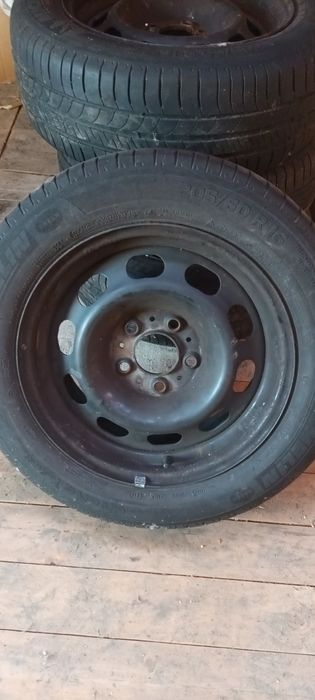 Vand cauciucuri 205/60/16
