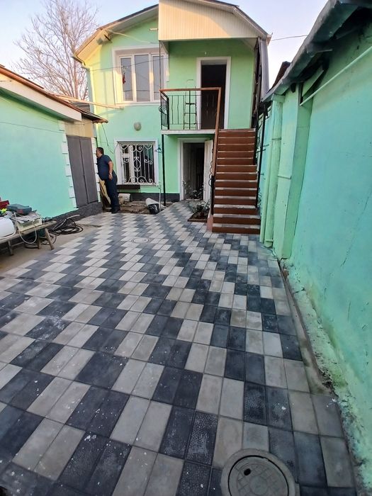 Участок 1,3 сотки 3 комнаты 2 отдельных дома