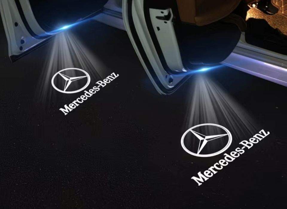 Лазерная проекция для Mercedes комплект на 4 двери.