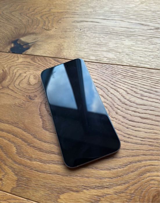 Vând iPhone 15 Pro Max Titanium Silver