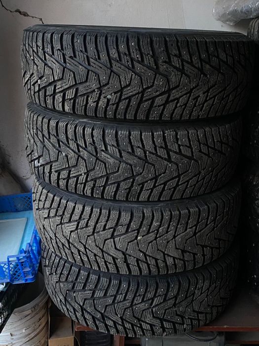 Hankook Winter i*Pike RS2