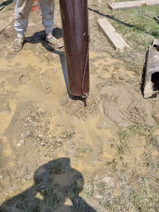 Foraje fantani puturi prelungiri denisipari piloni adanciri