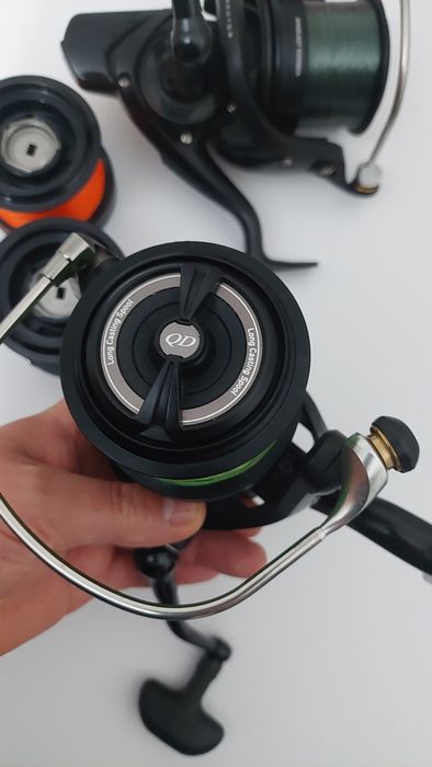 Set 2 mulinete daiwa windcast 5500qda