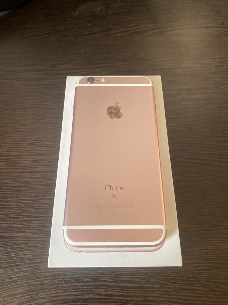 iPhone 6S Rose Gold в отличном состоянии