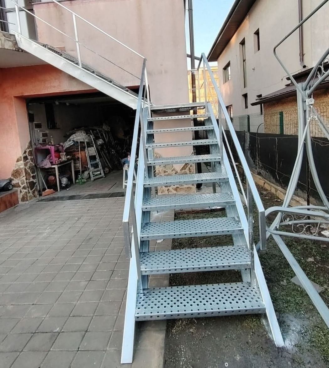 Scari galvanizate metalice