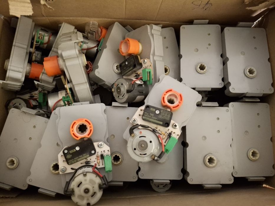 Мотор редуктор Зануси