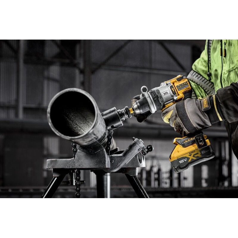 Новият Акумулаторен ударен винтоверт DEWALT DCD1007WW1T 18V - 169 Nm