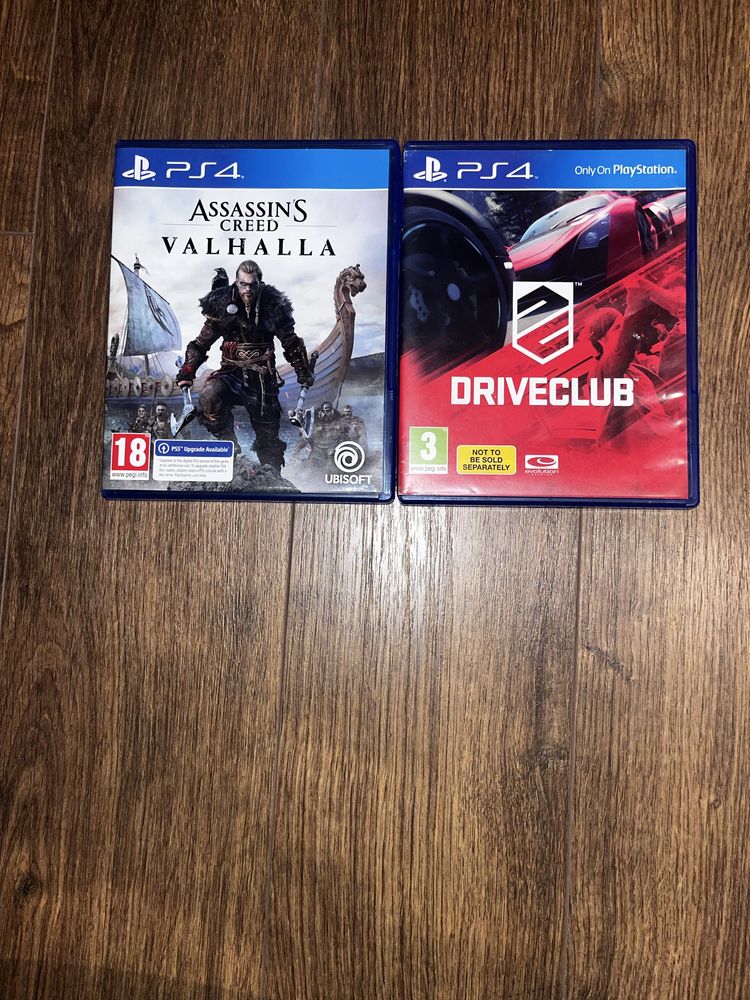 PlayStation 4 + 1 контролер + 2 игри