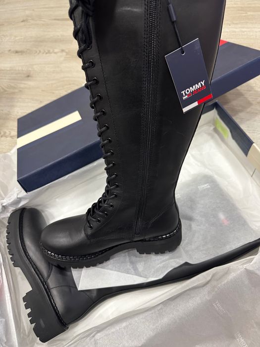 Чисто нови ботуши TOMMY JEANS 40 номер