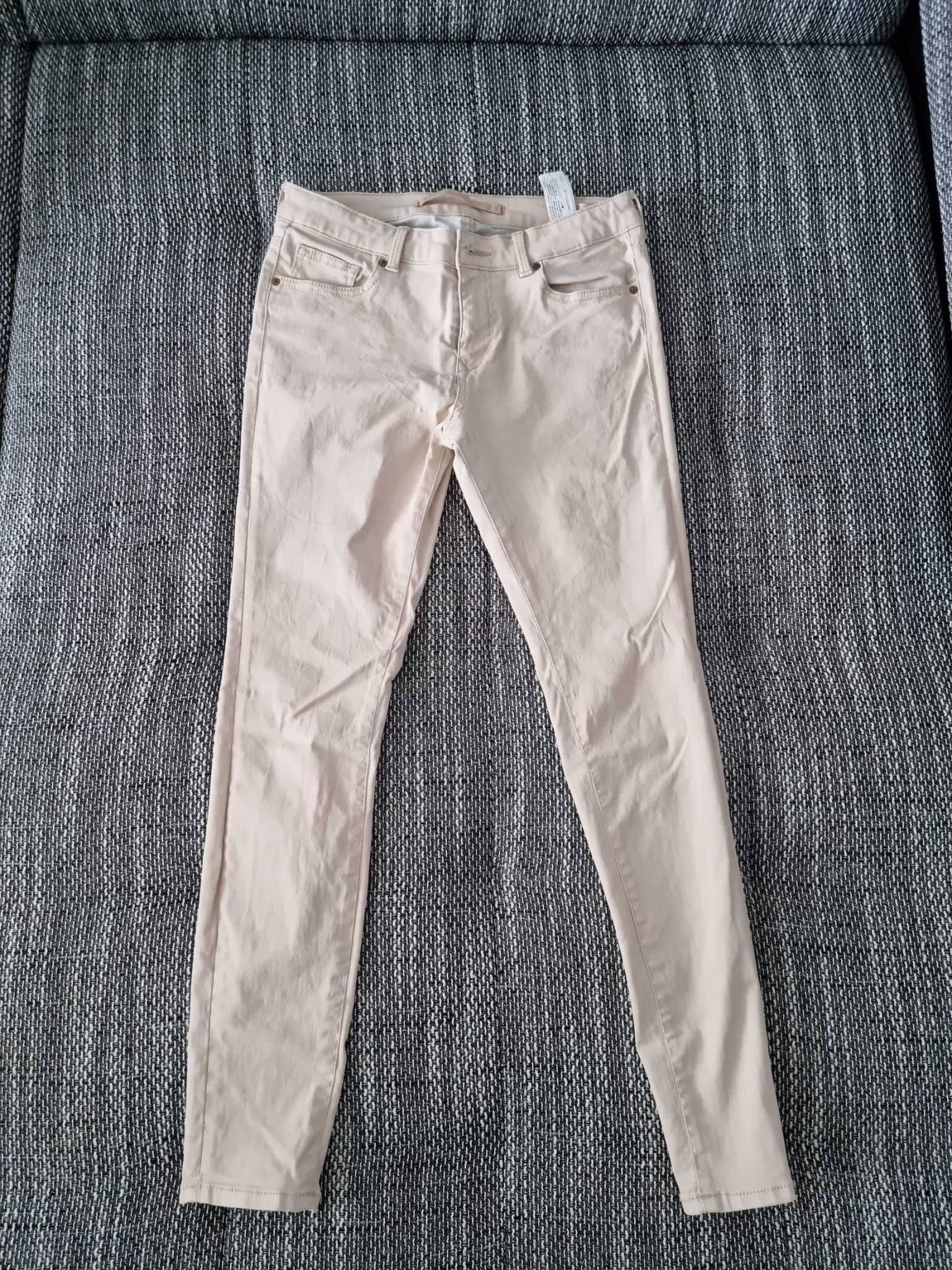 Vand pantaloni Zara