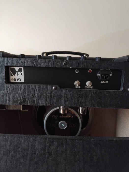 Aplificator  combo chitara 30w- Lampa