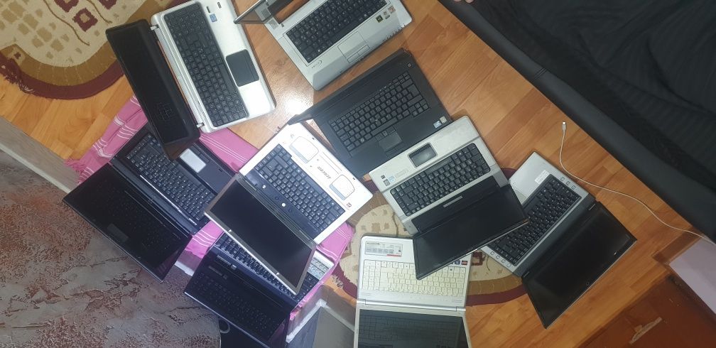 Lot laptop      .