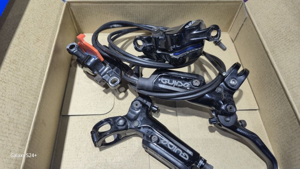 Frane hidraulice Sram Guide RS 4 pistoane