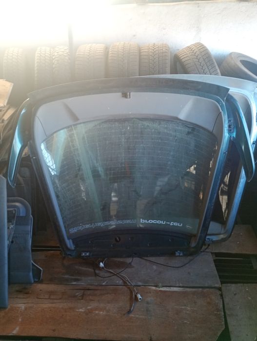 Capotă + haion  audi 80 complete