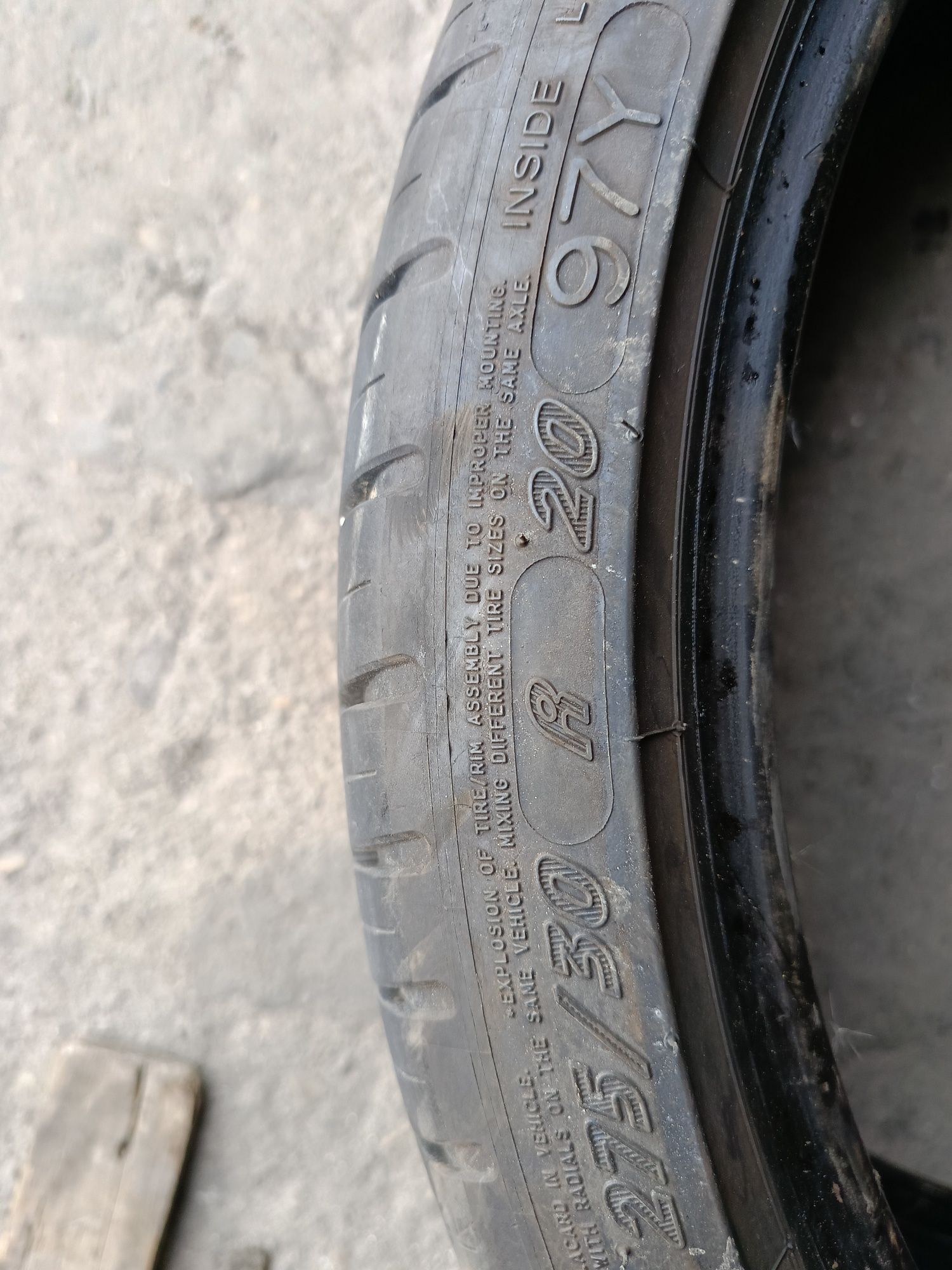 Летни гуми -2023г.-20цола-275/30-1бр.-300лв."MICHELIN"