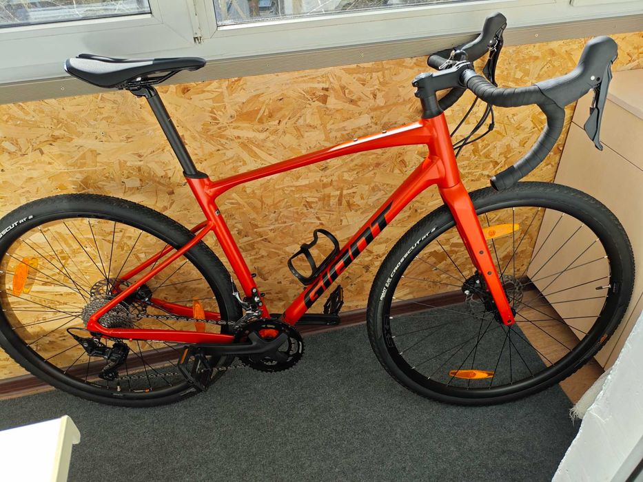 Велосипед Giant Revolt 1