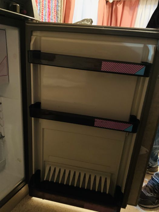 Кухня за каравана -  хладилник, мивка, котлони