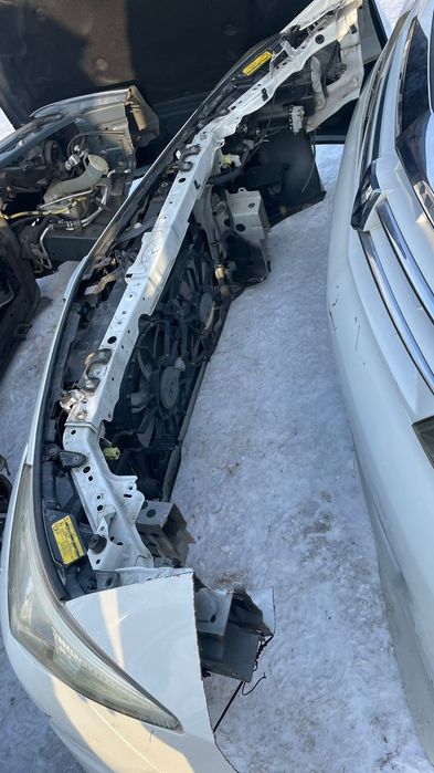 Наускат на Toyota Estima