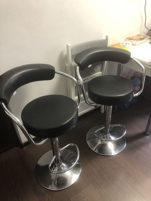 Set Scaune Bedora  , aspect impecabil