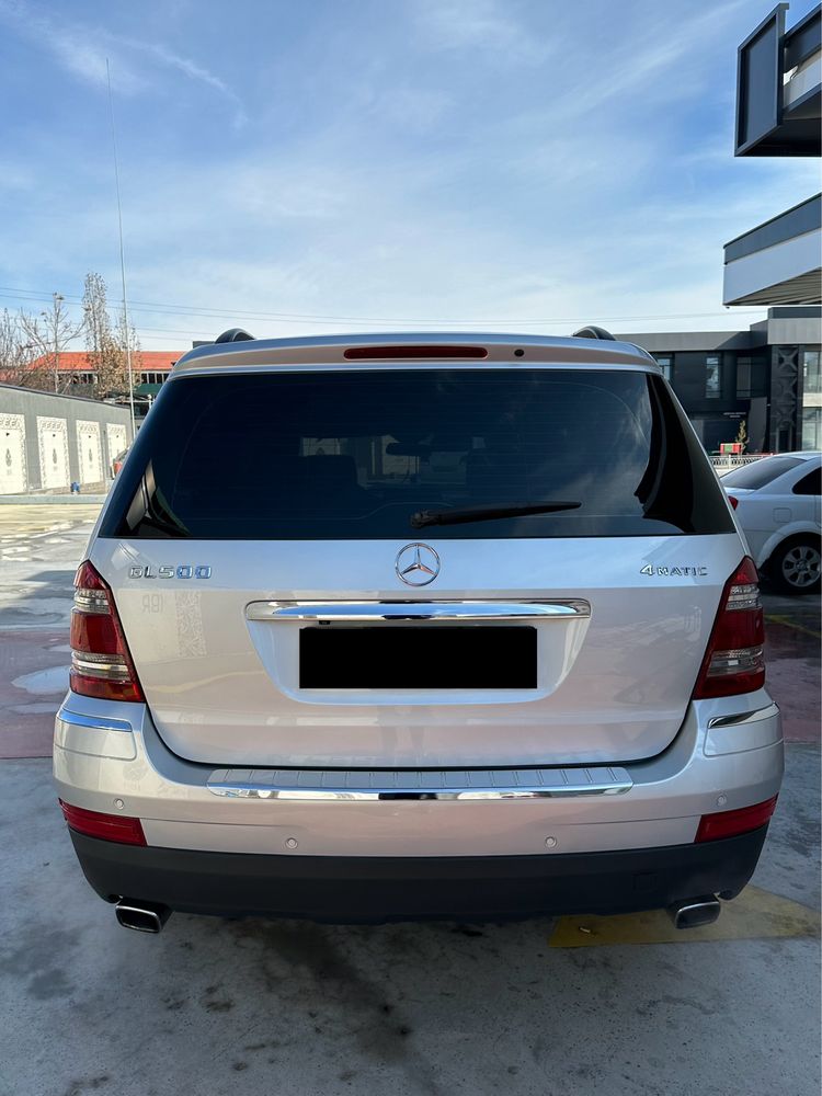 Mercedes Benz GL500 4MATIC