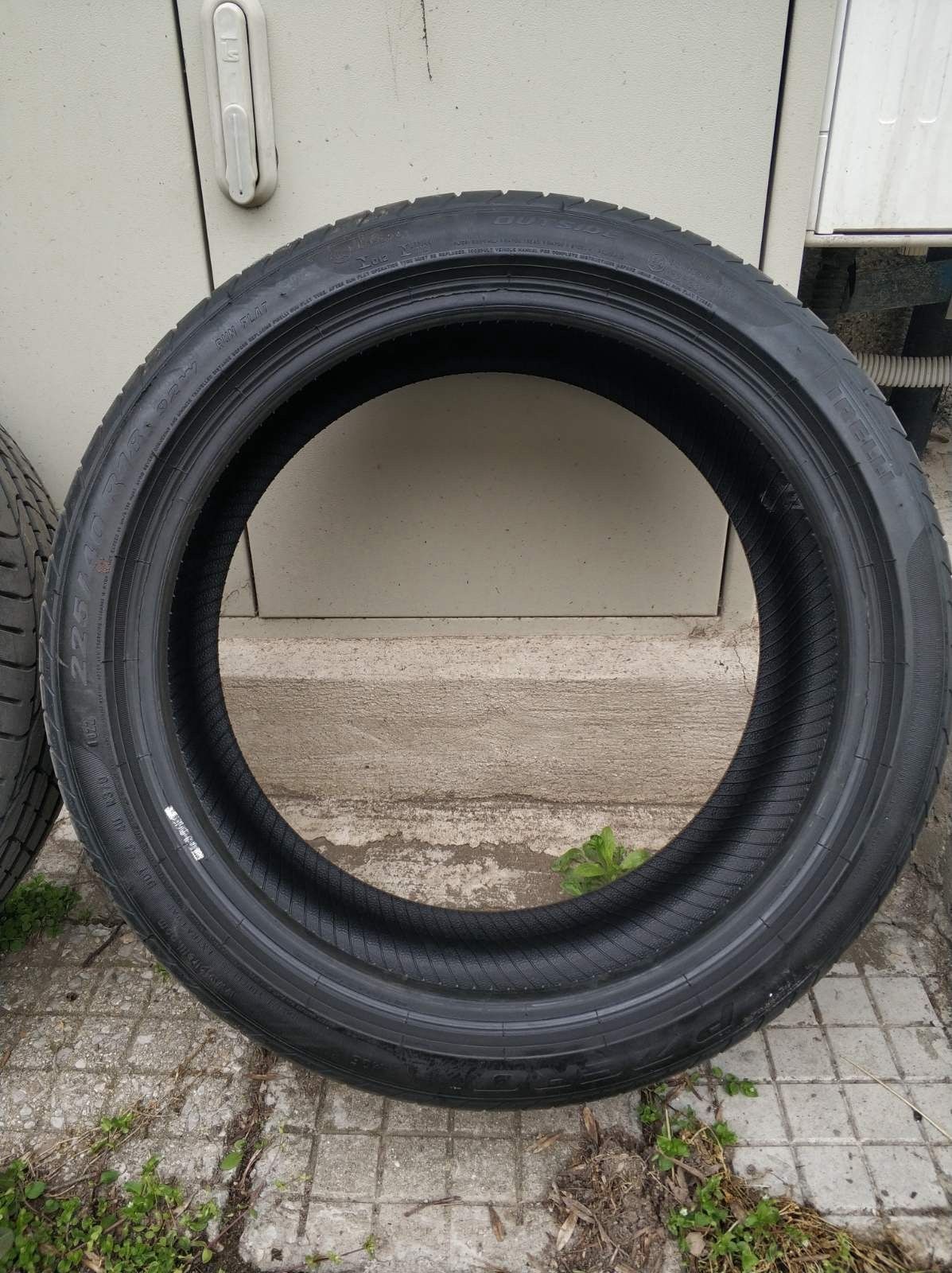 4 броя ГУМИ PIRELLI 225/40/18" рънфлат DOT 1022