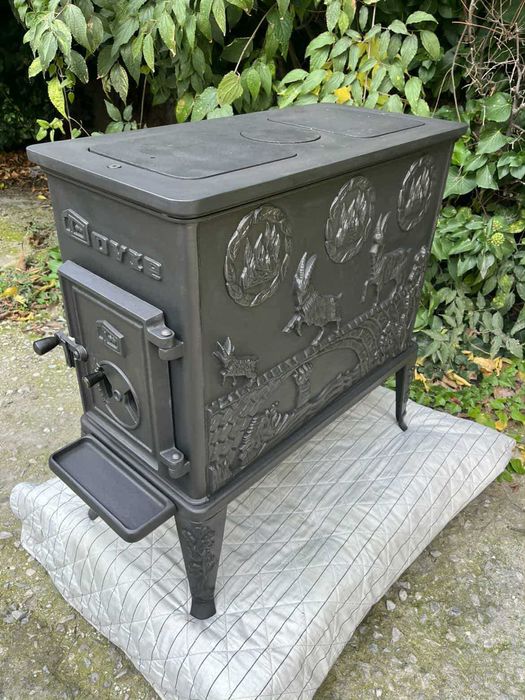 Чугунена печка на дърва Dovre.