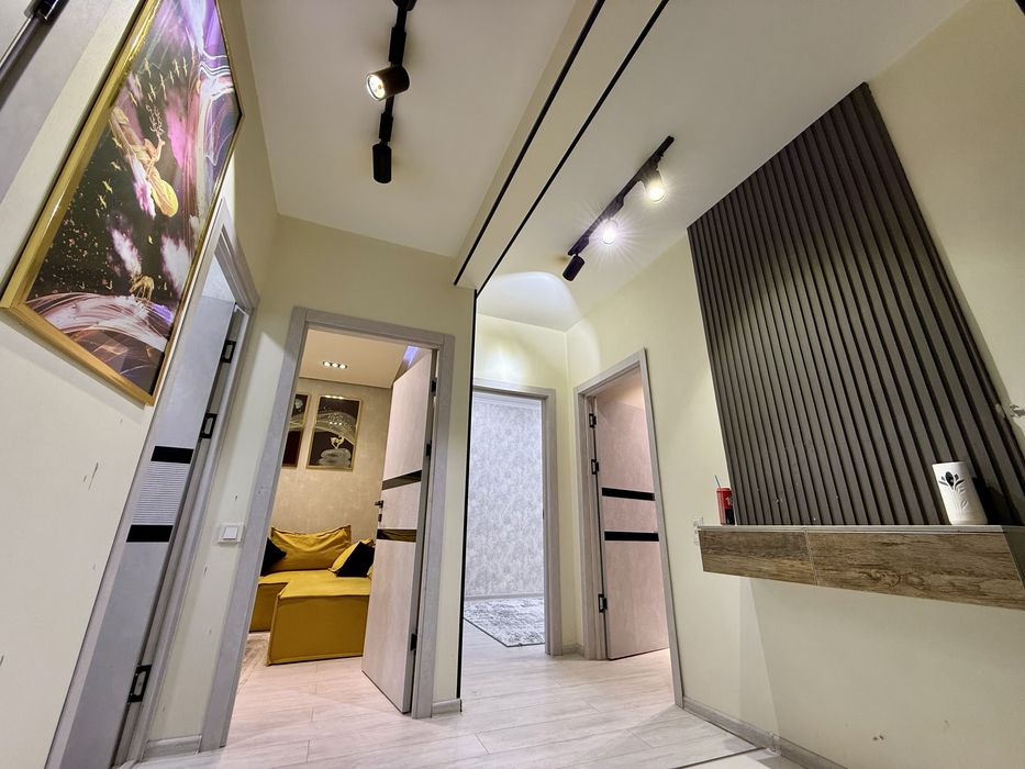 Продаю Своя ЕвроКвартира Чиланзар 11-квартал 3/3/4 Шох Мед Центр 64м2.