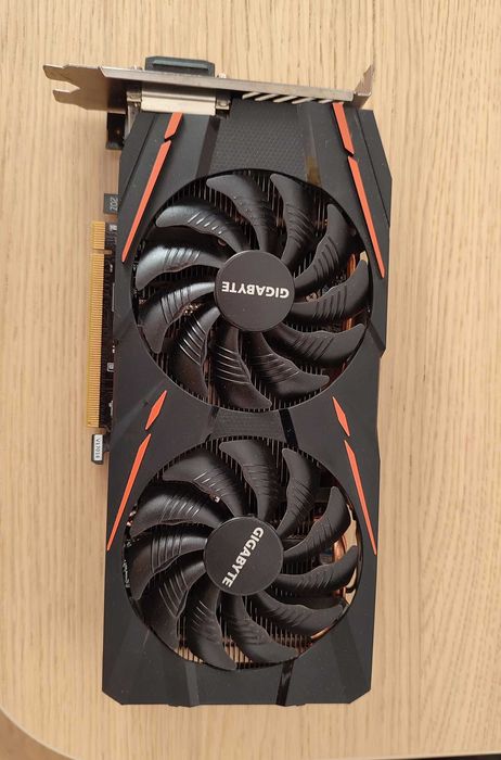 Placa Video Gigabyte RX 570 4Gb