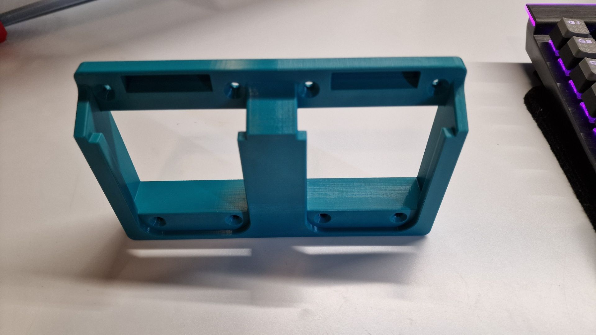 (Holder) Държач за бетрии на Dewalt и Makita